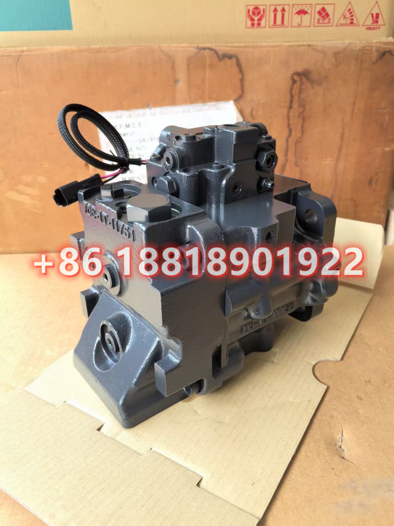 KOMATSU 708-1T-00470 708-1T-00472 D155AX-6A D155A-6 D155A-6R Bulldozer Spare Parts Hydraulic Pump