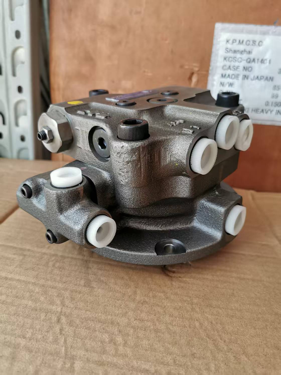 MSF-27P KYB Hydraulic Swing Motor for Hitachi EX40 EX45 EX50 ZX55 Excavator Parts