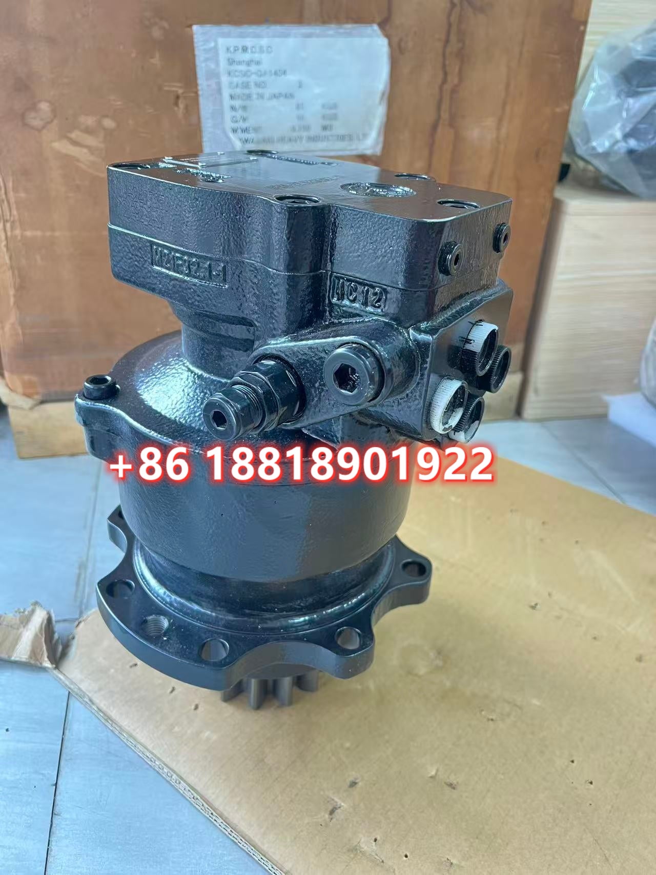 31M9-10190  HYUNDAI ­ R60CR-9   SWING MOTOR